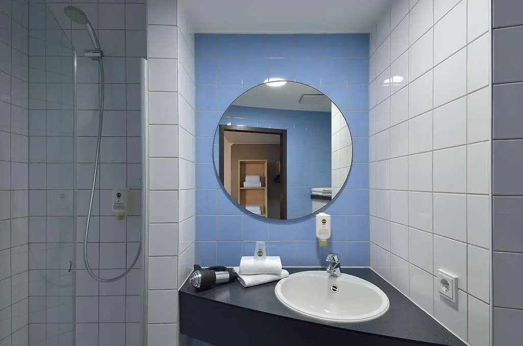 B&B Hotel Frankfurt-Hahn Airport Plein