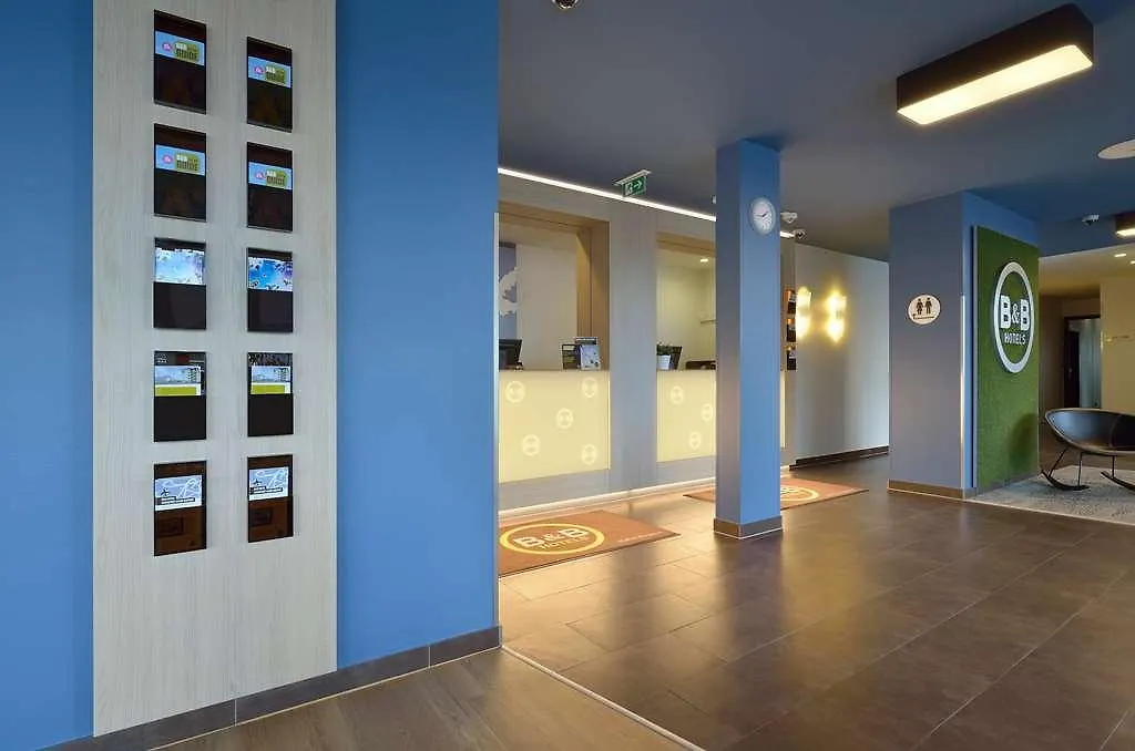 B&B Hotel Frankfurt-Hahn Airport Plein