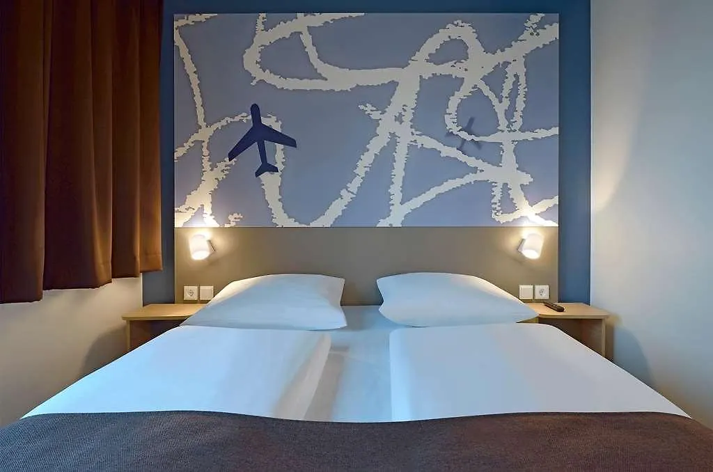 B&B Hotel Frankfurt-Hahn Airport Plein