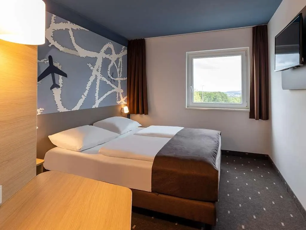 B&B Hotel Frankfurt-Hahn Airport Plein