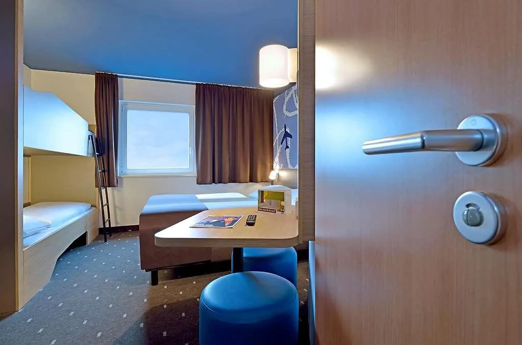 B&B Hotel Frankfurt-Hahn Airport Plein
