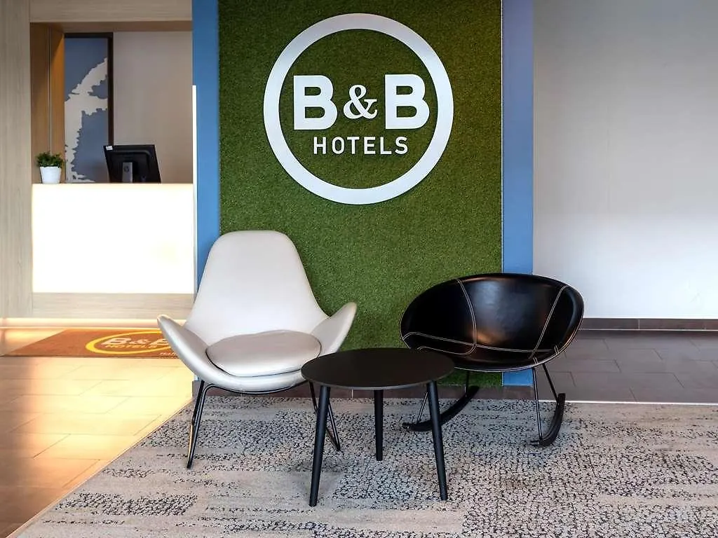 B&B Hotel Frankfurt-Hahn Airport Plein