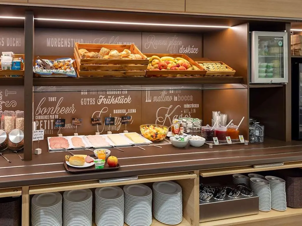 B&B Hotel Frankfurt-Hahn Airport Plein