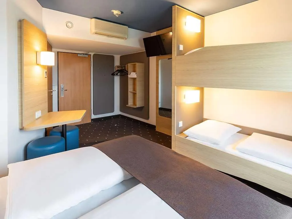B&B Hotel Frankfurt-Hahn Airport Plein 0*,  Deutschland